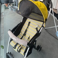 アップリカ軽量ベビーカーの画像
