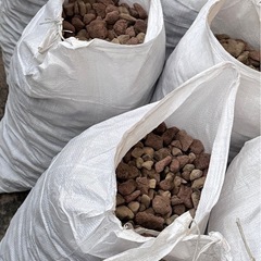 防犯砂利の画像