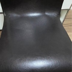 レザーチェアの画像