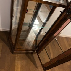 和モダン☆アンティーク飾り棚の画像