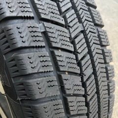 (交渉中)スタッドレスタイヤ４本　ホイール付セット　14インチの画像