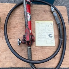 【12/19-22別府市引渡し】IZUMI 油圧圧着工具 EP-520C（30t）+ RIKEN P-16B 手動ポンプ一式の画像