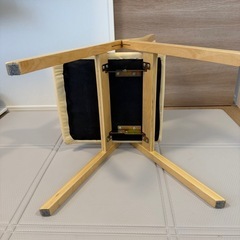 【ほぼ新品のような美品】折りたたみチェア【折りたたみ時厚さ13cm】の画像