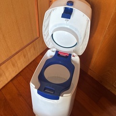 おむつゴミ箱の画像
