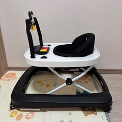 カトージ ミッキーマウス ベビーウォーカー
　歩行器の画像