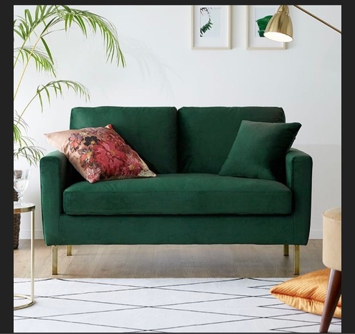 LOWYA｜ベルベット調ソファ