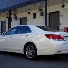 即乗りＯＫ 27年式 クラウンハイブリッド ロイヤルサルーン 実走行44730km HDDナビ フルセグTV Bluetooth バックモニター スマートキー シートヒーター クルコン HID ETCの画像