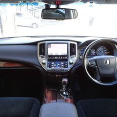 即乗りＯＫ 27年式 クラウンハイブリッド ロイヤルサルーン 実走行44730km HDDナビ フルセグTV Bluetooth バックモニター スマートキー シートヒーター クルコン HID ETCの画像