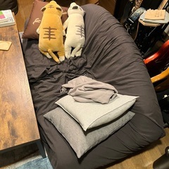 2人がけ可能　ローソファの画像