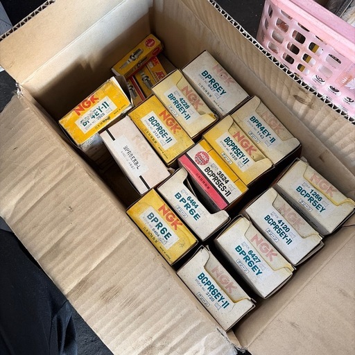プラグ　新品　倉庫に眠っていた物