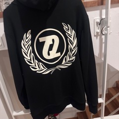 seven2パーカー の画像