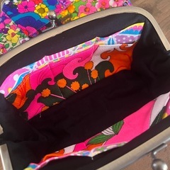 昭和レトロ　ハンドメイド　ハンドメイドバッグ　化粧ポーチ　レトロポップ　ヴィンテージ生地　レトロフラワー　長財布　ハンドメイドポーチ　雑貨　の画像