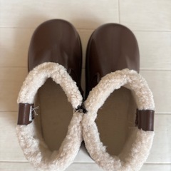 【新品】ブーツ　女の子　21センチ の画像