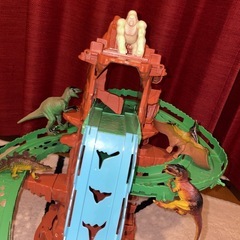 アニア🦖ビッグフォールマウンテン恐竜おもちゃの画像