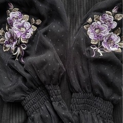 axes黒カットソーの画像