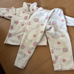 ふわもこ　パジャマ　あったかパジャマ　サイズ110の画像