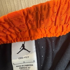NIKE ジョーダン黒✖️オレンジ　L sizeの画像