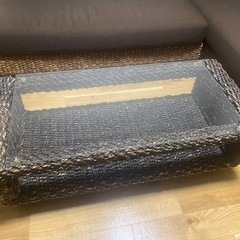 ウォーターヒヤシンス籐ガラストップテーブルの画像