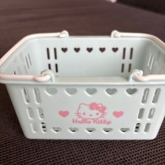 最終値下げ　新品　サンリオショップのマイルの景品　ミニミニカゴの画像