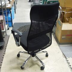 ニトリ ワークチェア 昇降式 メッシュ 肘掛付き ブラック キャスター付き オフィスチェア OAチェア 事務イス 札幌市 東区 新道東店の画像