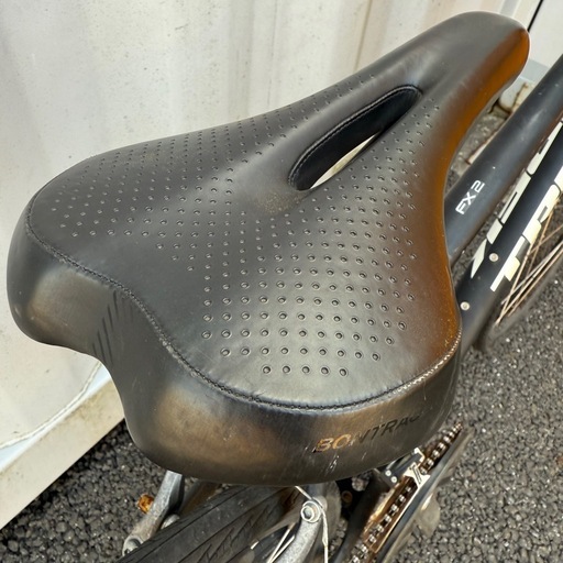 クロスバイク ショップ TREK FX2 身長164-176cm 定価5.9万円