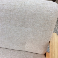 【シンプルなデザイン】 2人掛けソファ  2シーター　木枠フレーム　ソファ　ラブソファ 　木枠フレーム　：ベージュの画像