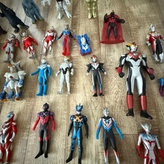 値下げ‼️キレイ‼️ウルトラマン人形セットの画像