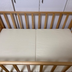 ベビーベッドの画像