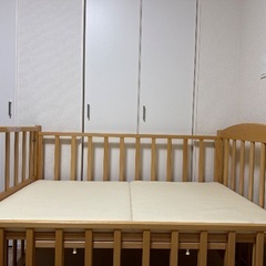 ベビーベッドの画像