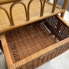 ラタン　ランドリーラックの画像