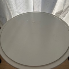 丸形テーブル2個セットの画像