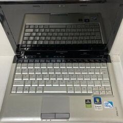 え★定型コメントNG★美品★Lenovo★IdeaPad U150★超、軽量★11.6インチ★WiFi、カメラ、他多数★質問NG★記載文面参照★逆光撮影★返品不可★初回コメントでご希望日時が未記載時は既読スルー★決定者様のみお返事★24時間対応★お返事は可能な限り迅速★最大で12時間以内の画像
