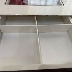 ガラス付きローテーブルの画像