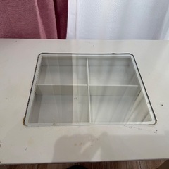 ガラス付きローテーブルの画像