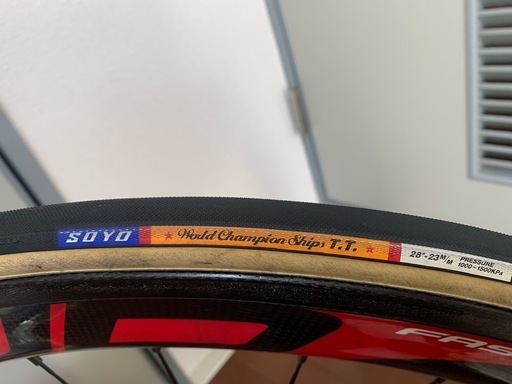 FFWD F6R カーボンホイールシマノ11S