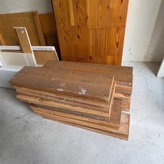 木材　大小様々　パーツの画像