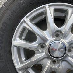 スタッドレスタイヤホイールセット(12インチ)
の画像