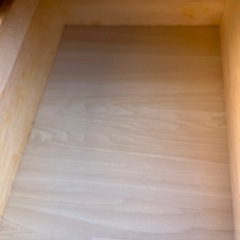 机の下にある引き出しみたいな物の画像