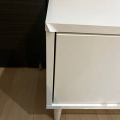【差し上げます】テレビ台、姿見、ガラステーブルの画像
