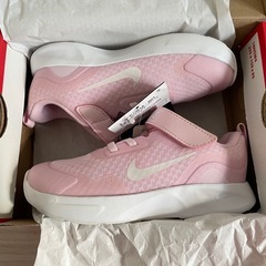【未使用品】NIKE(ナイキ) スニーカー ピンク色16.0cmの画像