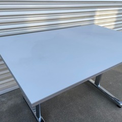 【UCHIDA】テーブル　アルミ脚　木天板　ホワイトの画像