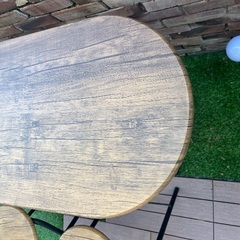 (受け取って下さい)バーテーブルとチェア２つの画像