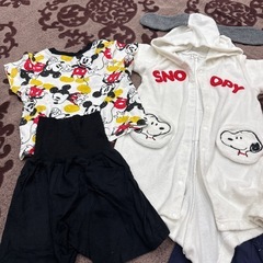 80パジャマ　　他と一緒で100円の画像