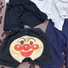 80パジャマ　　他と一緒で100円の画像