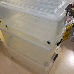 衣装ケース　３個　引っ越しの最中で急募の画像