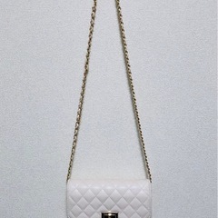 レザーチェーン ショルダーバッグの画像