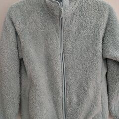 ユニクロ　フリース　150　女児の画像