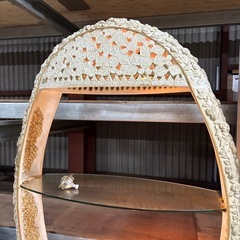 ロココ調  飾り棚  ライトアップ式の画像