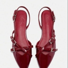 赤　レッド　バーガンディー　クリスマス　　バックストラップ細ベルトバックル　パンプス　ミュールの画像