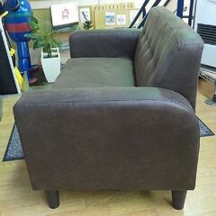 美品！ コンパクトソファ スエード調 ダークブラウン 幅120㎝ 2人掛けソファ シンプル 2Pソファ　西岡店の画像